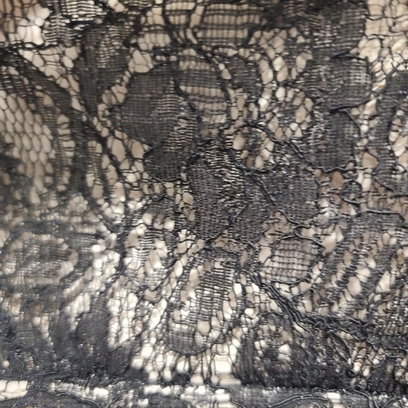 GUESS satin and lace strapless dress - Picture 4 of 9